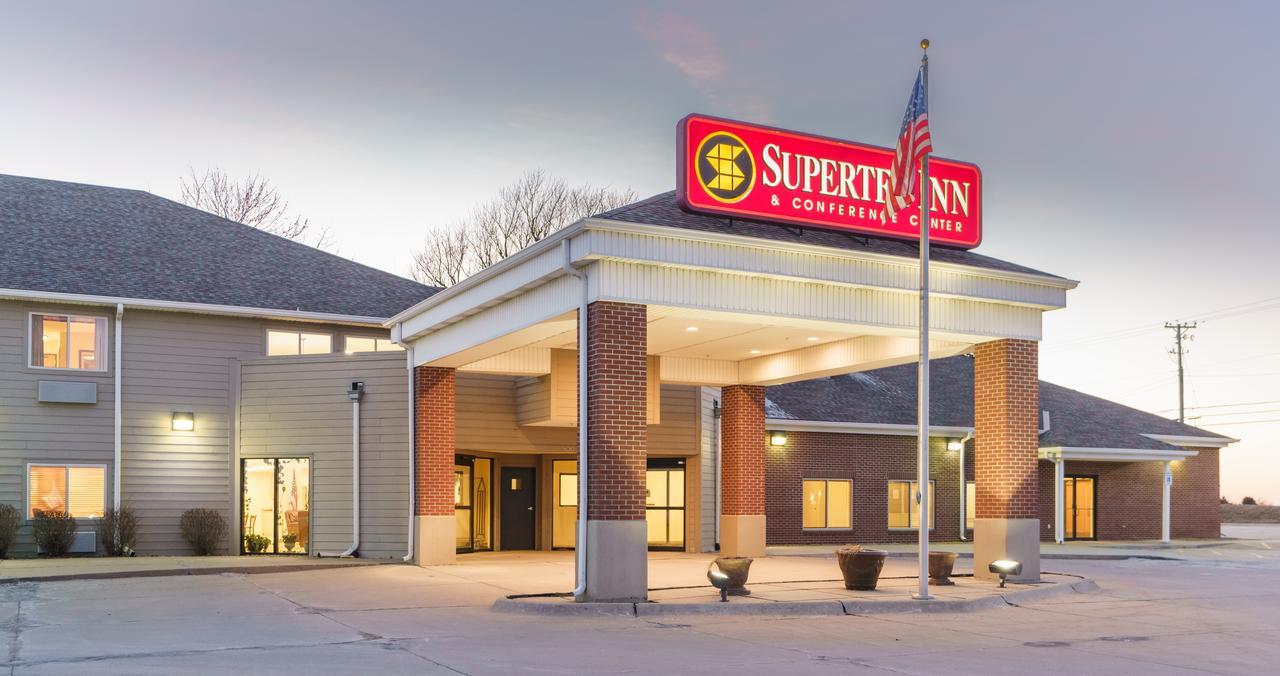 Supertel Inn And Conference Center Creston Exterior photo